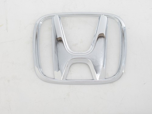 Genuine OEM Honda 75700-SZW-000 Front Grill Emblem Badge Nameplate H Logo - Picture 2 of 2