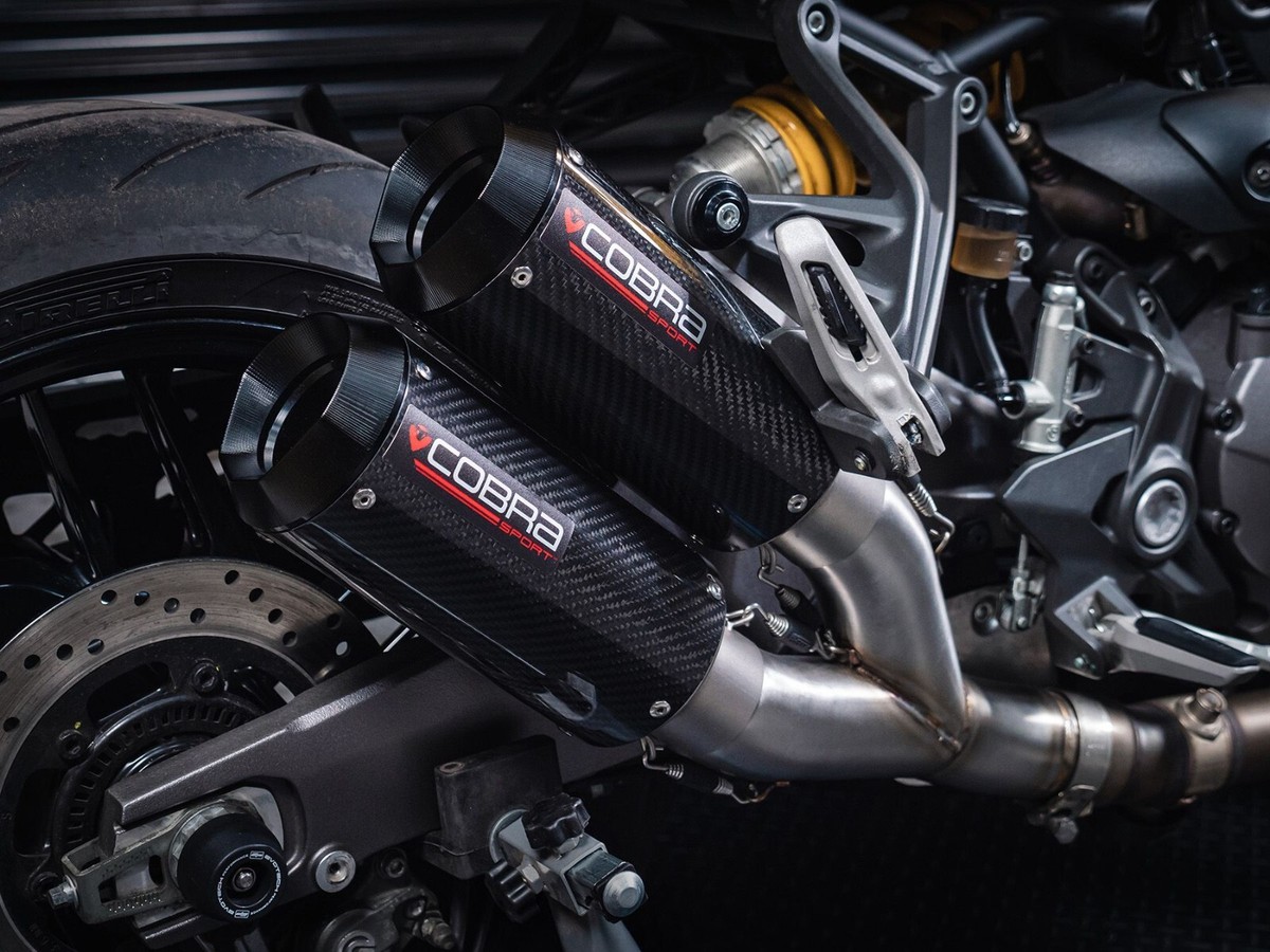 Ducati Monster 821 前期型 Cobra Sports マフラー Cobra Sport Ducati Monster 821 Exhaust Carbon Twin GP Half