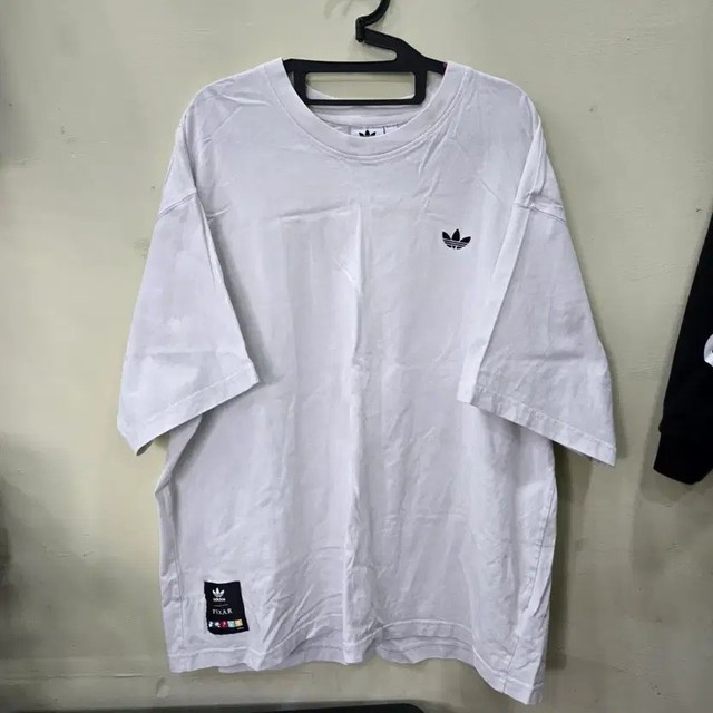 adidas x Pixar Graphic T-Shirt - White, XL