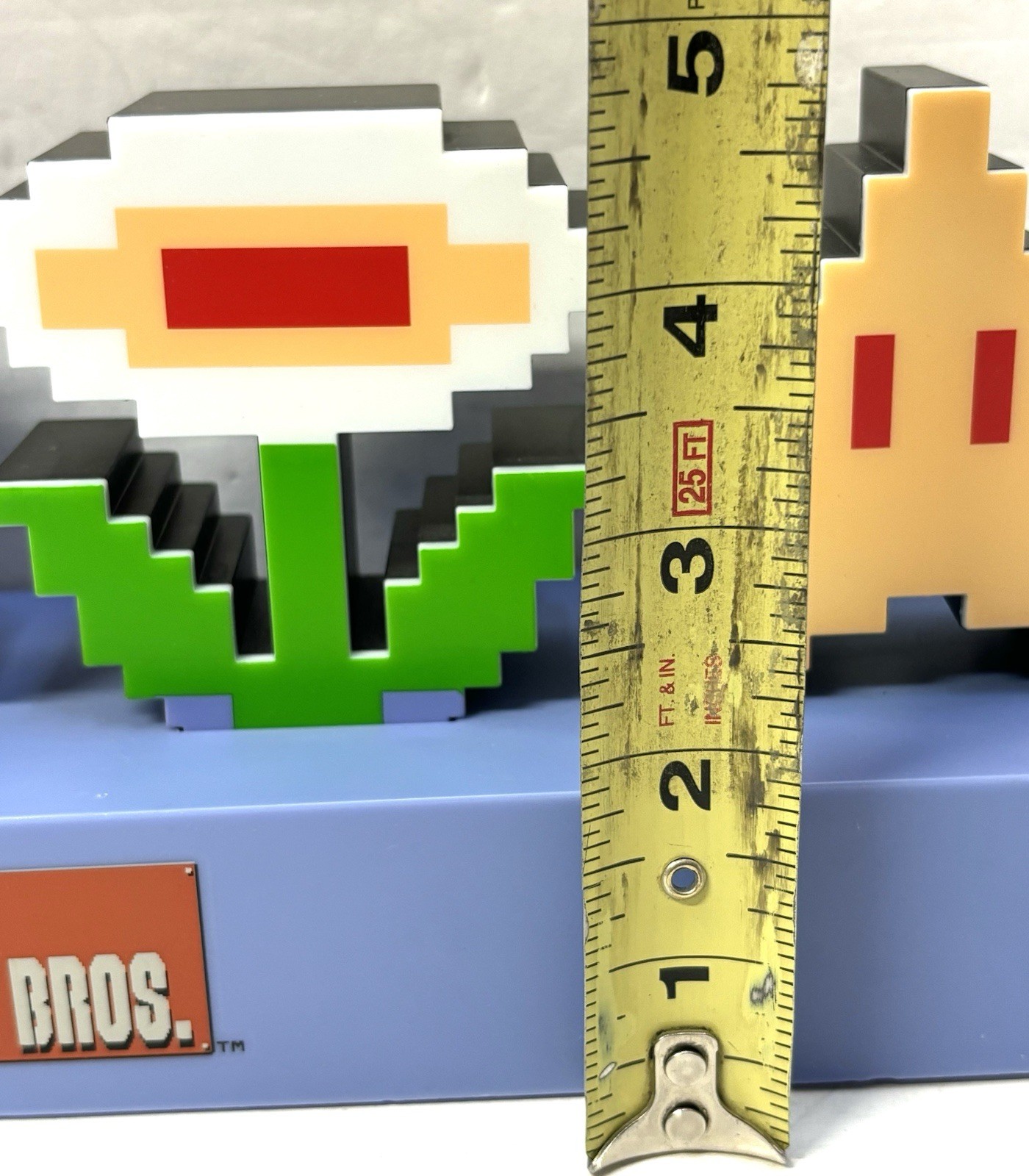 Super Mario Bros Icons Decorative Light Nintendo Paladone Interactive
