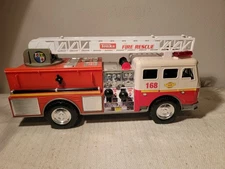 2004 Tonka Large Fire Truck with working Ladder, Flashing Lights, and Sound