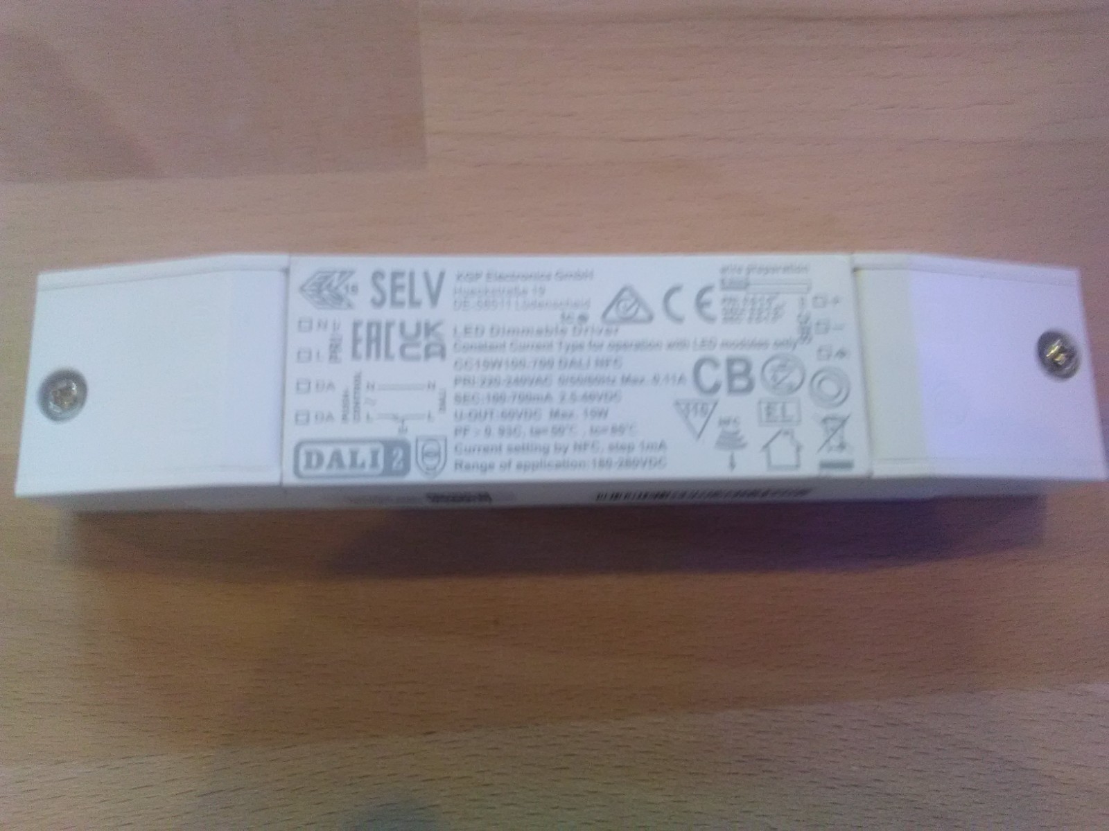 Driver a courant constant DALI programmable NFC pour une gradation LED parfaite