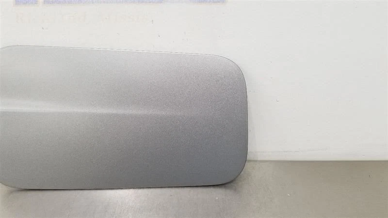 14 MERCEDES BENZ E63 AMG W212 VAGÓN PUERTA DE LLENADO DE COMBUSTIBLE TAPA DE GAS PLATEADA Foto 3 de 4