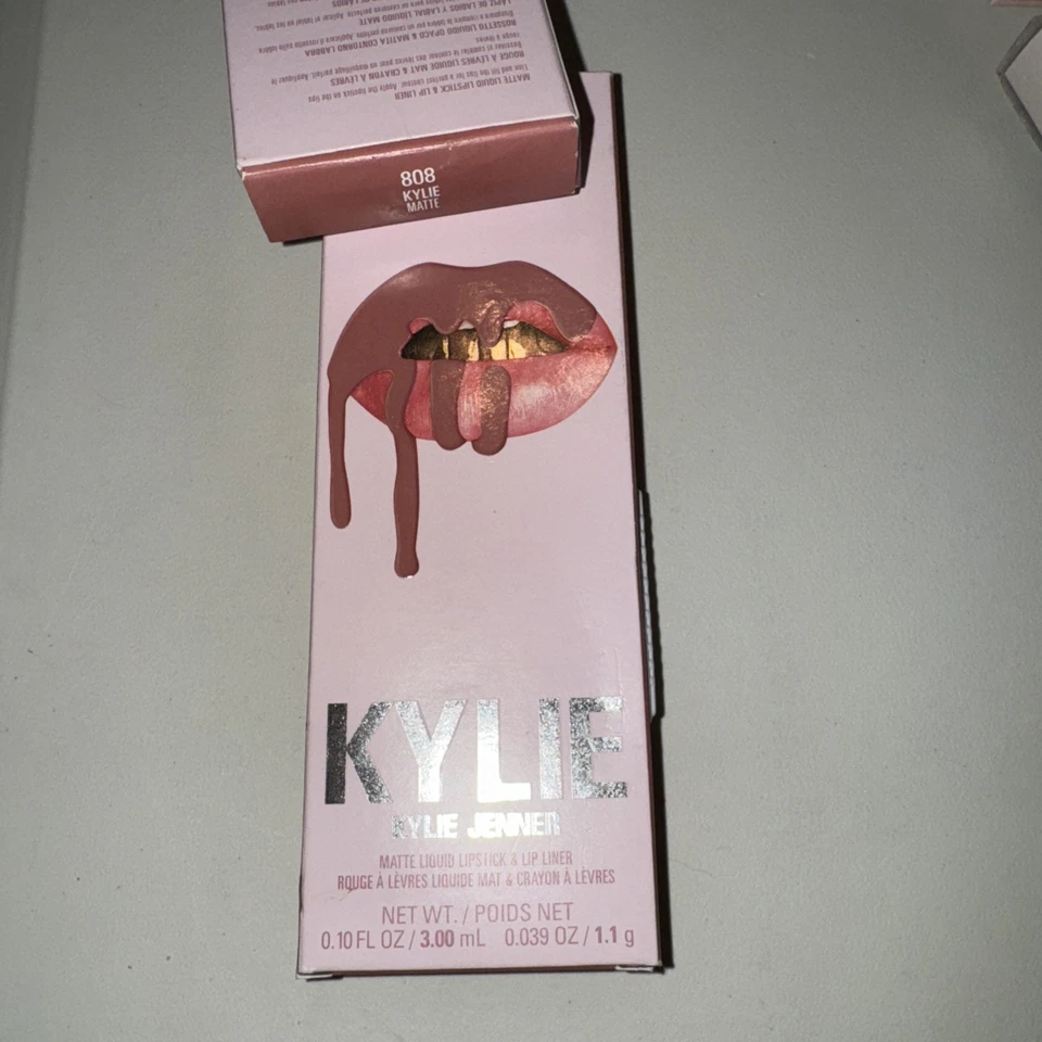 Kylie Jenner Lip Kit - Lipstick & Lip Liner 808 KYLIE  new Boxed - Image 2 of 2