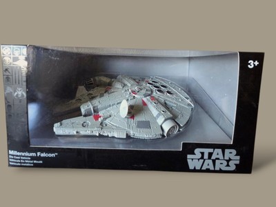 Star Wars Millenium Falcon Die Cast Vehicle Collectible Toy