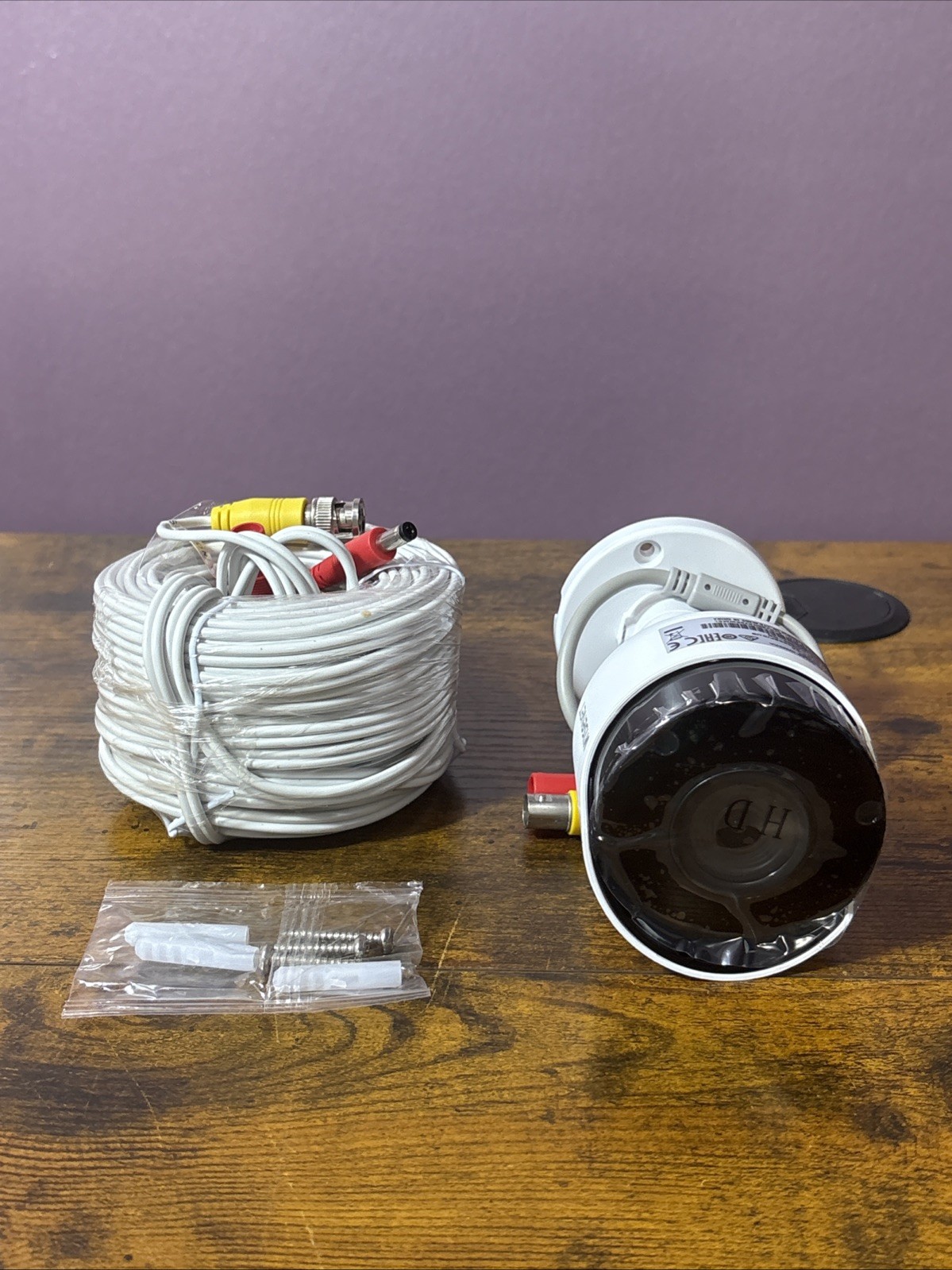 Wisenet SDC-89445BF 5MP Surveillance Digital Color Bullet Camera / Weatherproof