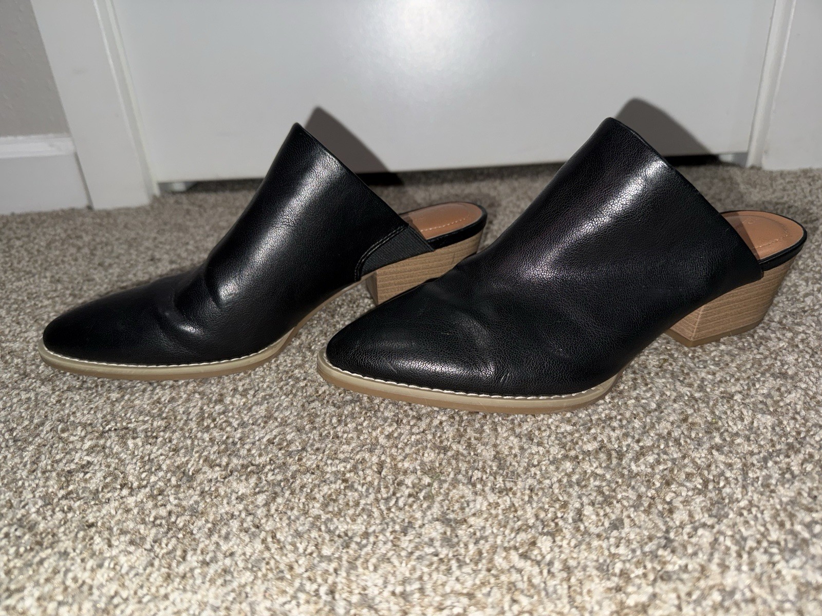 Universal Thread Black Pointed Toe Block Heel Mul… - image 3