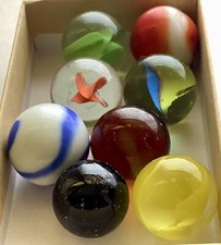 Vintage Lot of 8 Old Marbles from an Estate Peltier Cat s Eye, Patch, Etc.