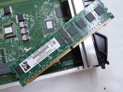 Xyratex Storage Controller 93018-02 93760-02 68677-06 numero 68677-06 numero 2 - Foto 7 di 15