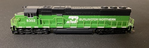 Atlas N Scale 49003 Burlington Northern SD-60 Diesel Locomotive 8302 DCC Ready - Picture 4 of 12