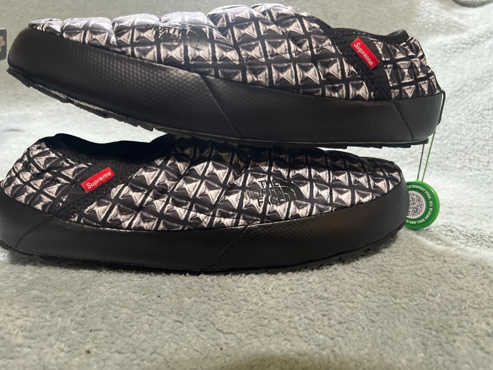 Mule de traction thermoball Supreme x The North Face (taille 11) noire SS21