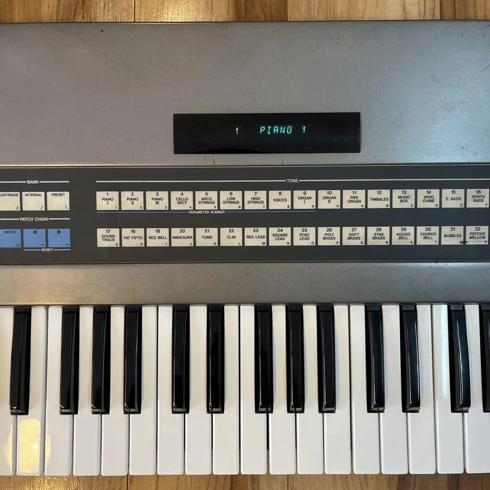 Roland JX-8P Vintage Grey 61 keys Polyphonic Synthesizer Used with Hard Case - Image 3 of 4