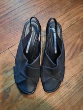 DONALD J PLINER Brown Patent Croc Black/Expresso Mesh Elastic Heels Halia-B66