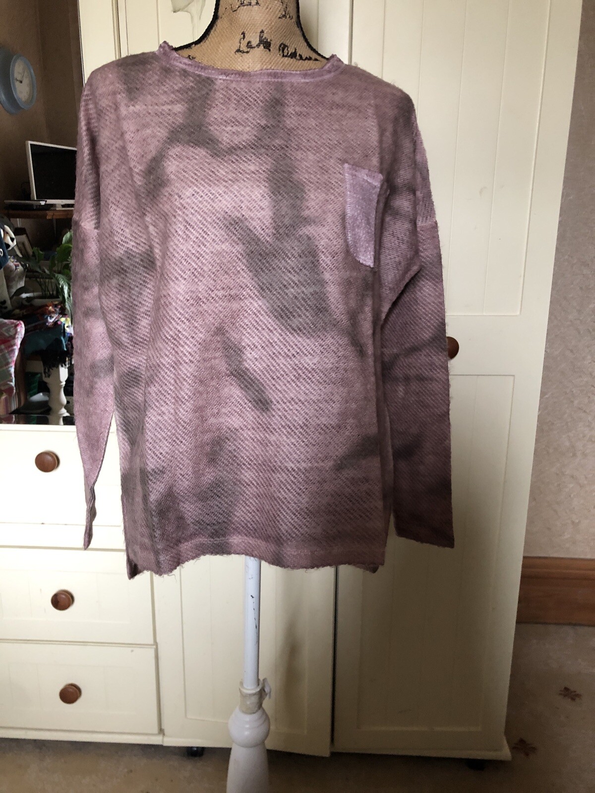 Picture 4 of 12