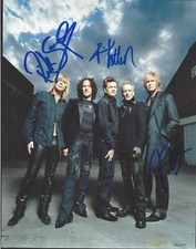 DEF LEPPARD BAND SIGNED 8x10 PHOTO x3 1 COA PROOF JOE ELLIOTT RICK ALLEN SAVAGE