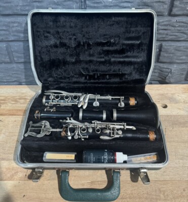 Selmar Bundy Clarinet Mazzeo Model with Hard Case