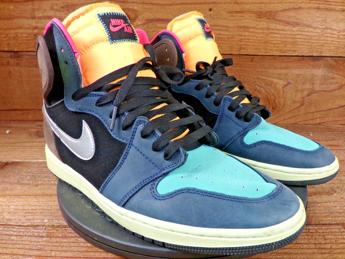 シューズ(男性用) Air Jordan 1 Retro High Tokyo Bio Hack Air Jordan Jordan 1 Retro High Tokyo Bio Hack - 555088-201