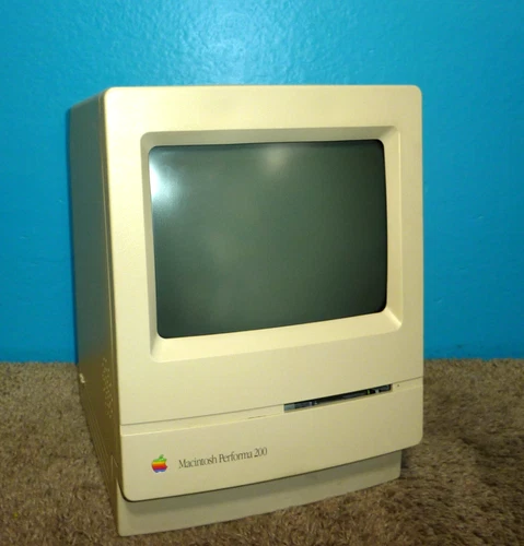Apple Macintosh M4150 Classic II Computer