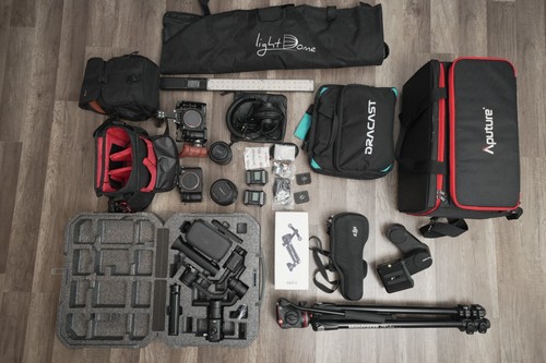 Sony Filmmaker Starter Kit ( Alpha Sony, Zoom, Aputure, Dracast, DJI, Manfrotto) - Picture 1 of 19