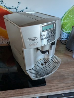 DeLonghi Magnifica ESAM 3600.S Kaffeevollautomat