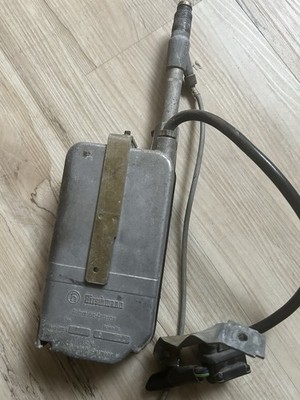  Mercedes W123 240d 300d Hirschmann Power Radio Antenna  6000U 485