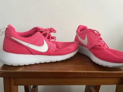 Nike Rush One - Photo 1/4