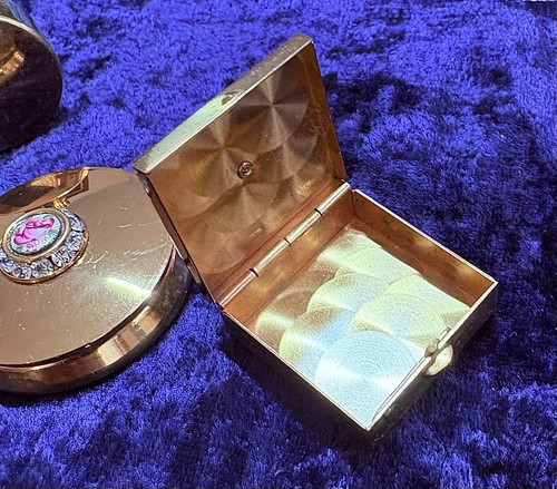 3 Pc Vanity Purse ~Enamel Roses Rhinestones ~pill box~perfume bottle ~ashtray? - Picture 6 of 7