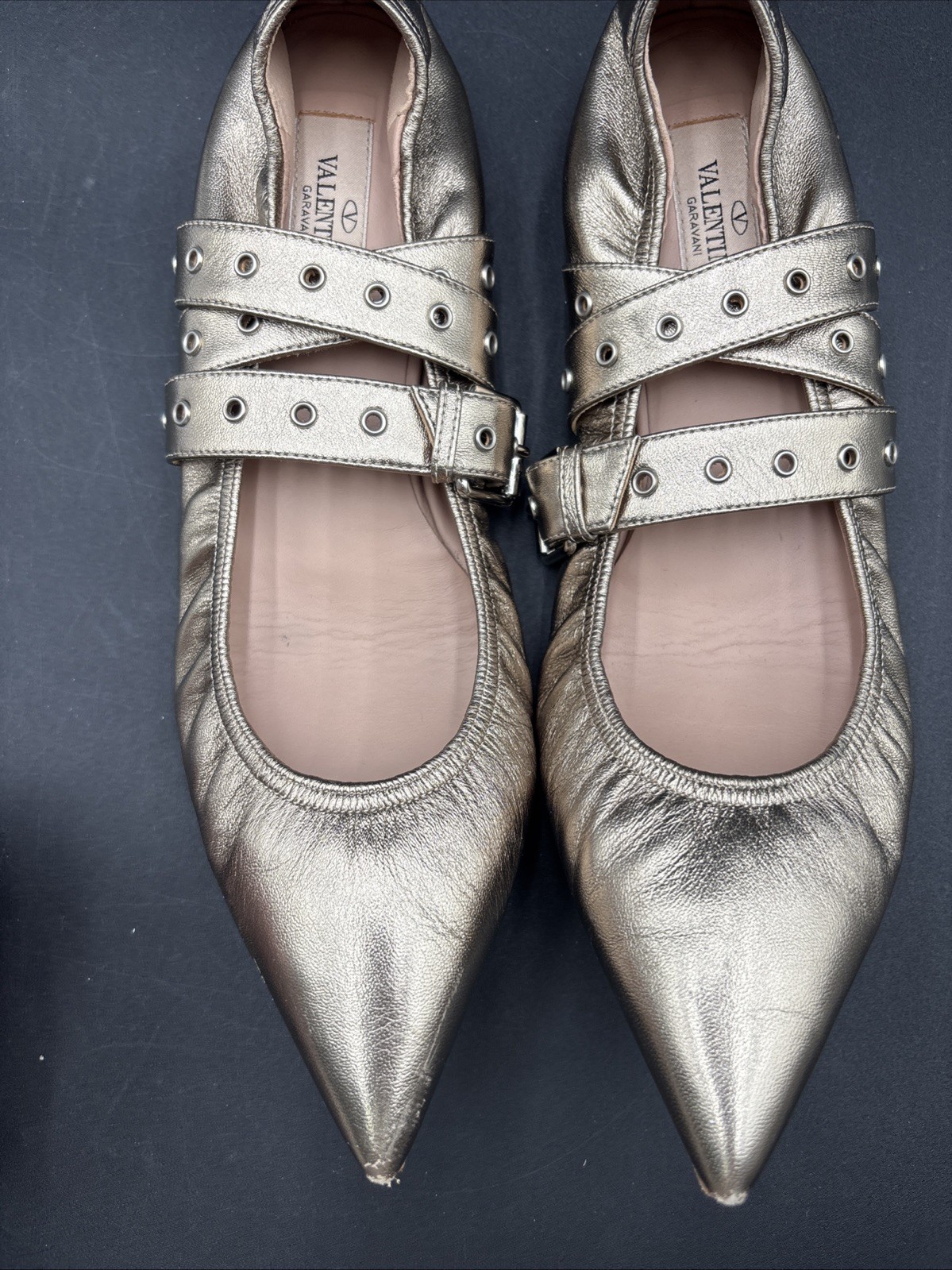 Valentino Garavani Love Latch Metallic Wrap Ankle Flats Size 39 0112-06