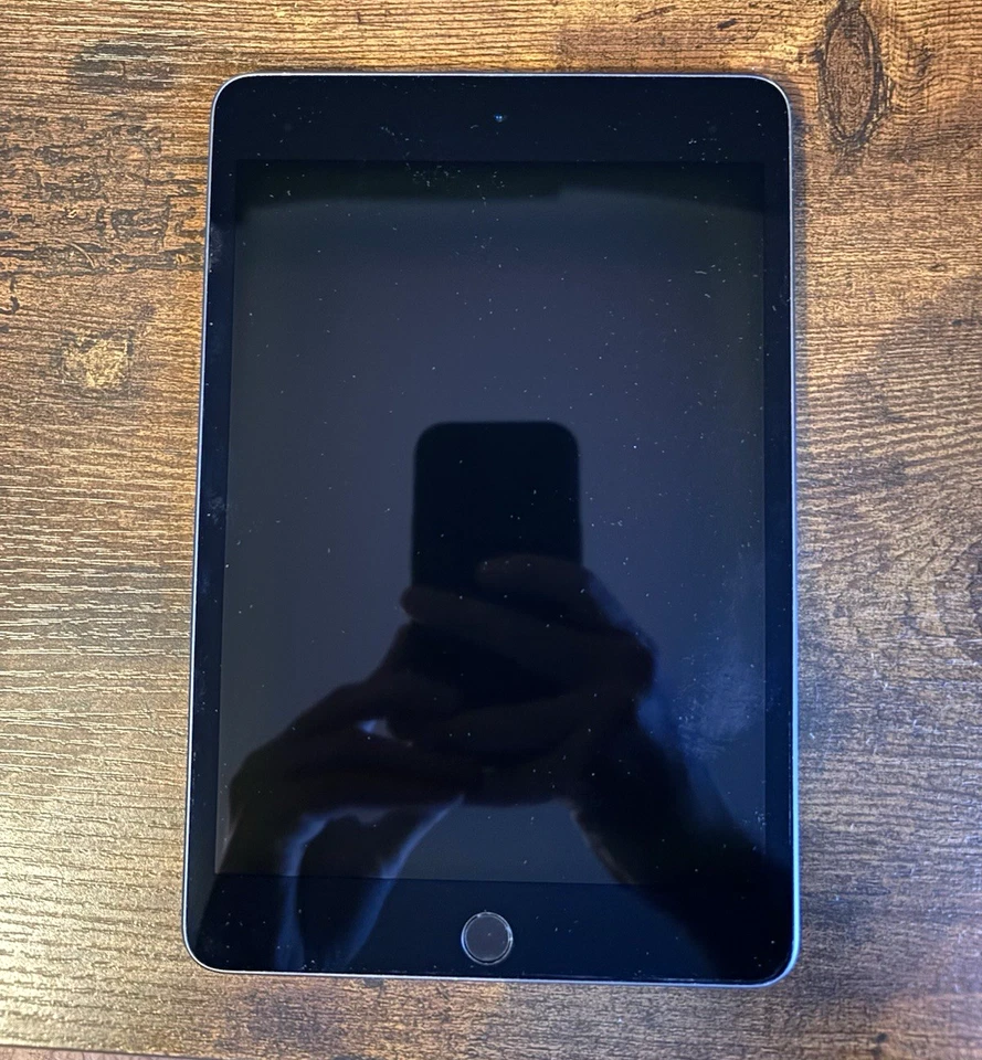 Apple iPad mini (5th generation) · 64GB · Wi-Fi, photo 1 of 5