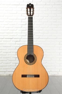 Alhambra 4 P Conservatory Nylon-string Classical Guitar - Natural