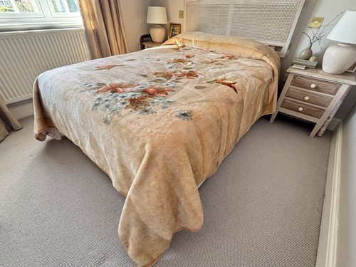 Vintage Spanish Soft Blanket Double Floral 87”x96” Beige Brown Reversible Warm - Picture 3 of 10