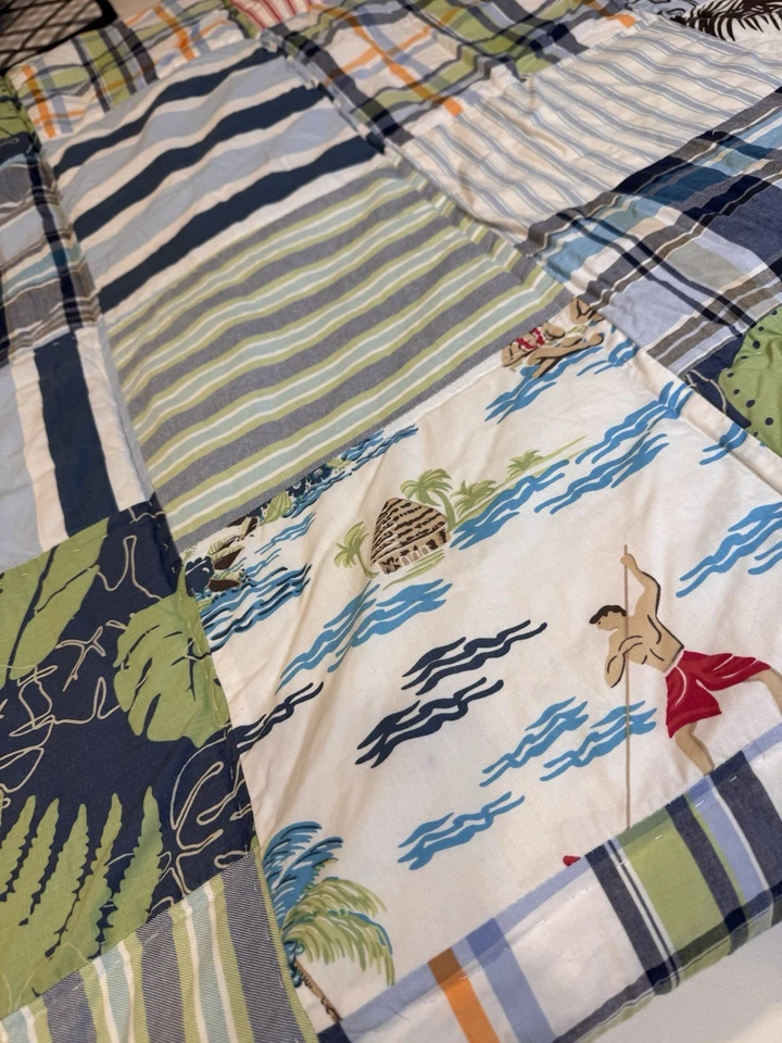 Edredón reversible Pottery Barn Kids Island Surfer a cuadros doble edredón retazos Foto 2 de 4