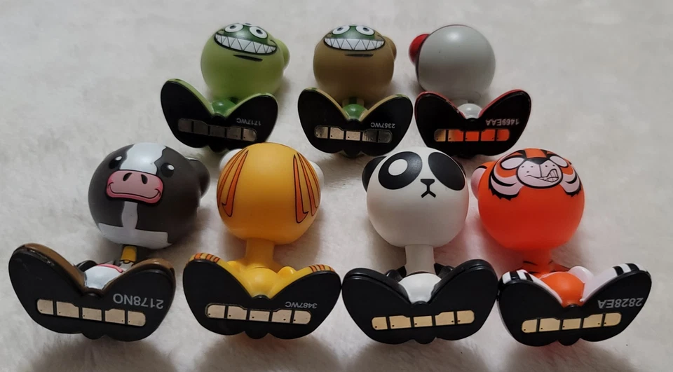 UB Funkeys Figures Lot of 7 -RAJ (VERY RARE), LOTUS PANDAS and others LOT - Image 2 of 4