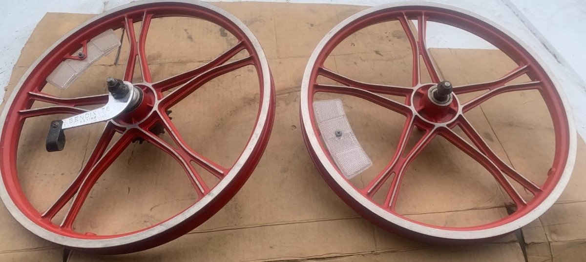 Vintage Lester 20