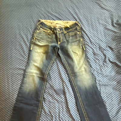 Ariat REAL Women s Medium Wash Blue Bootcut Jeans Slim Fit Stretch 5-Pocket