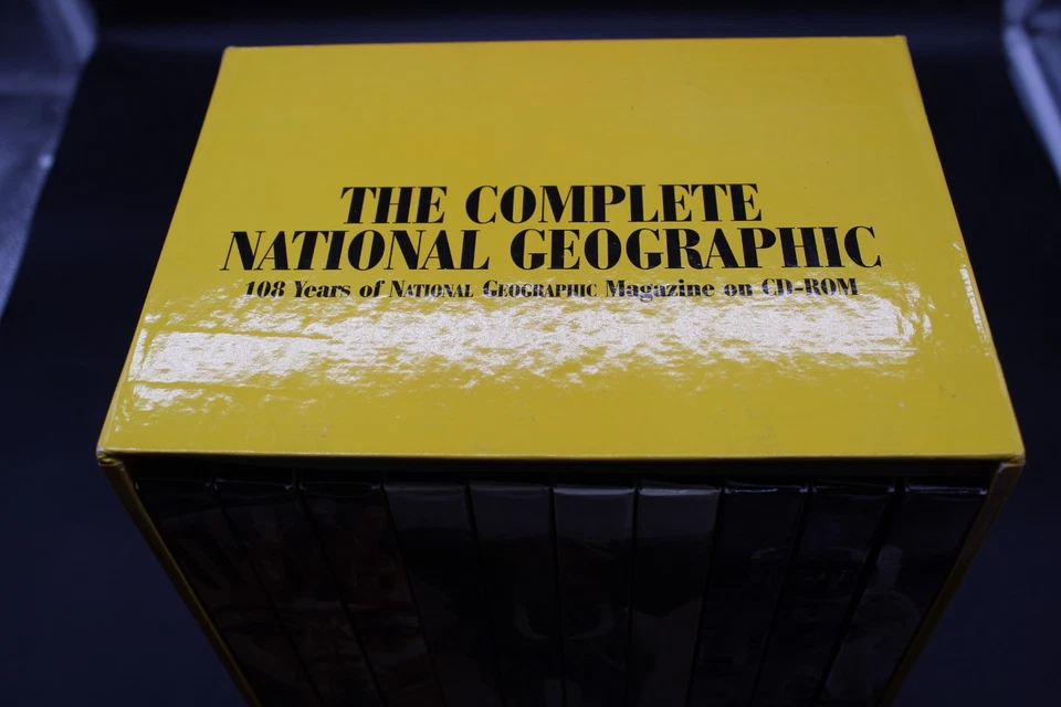 The Complete National Geographic Magazine 108 Years on CD-ROM Colorful Boxed Set - Image 2 of 4