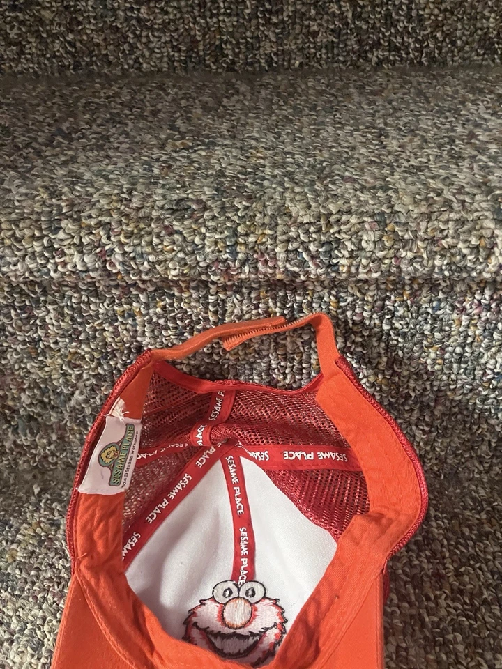 复古芝麻广场卡车司机帽子 Elmo 红色 — 第 2/4 张图片