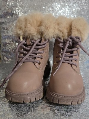 Girls Boots