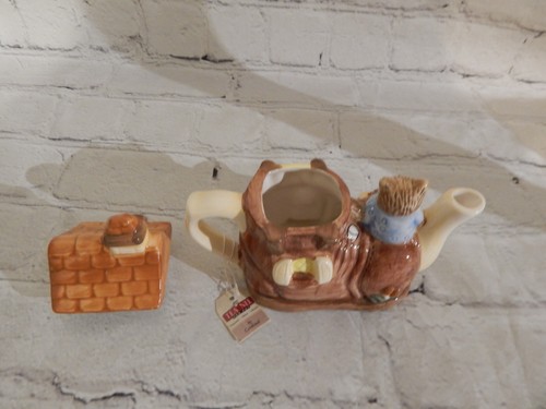 Tea-Nee Two Little Bears Shoe House Teapot By Cardinal New Gift Quality - Picture 5 of 8