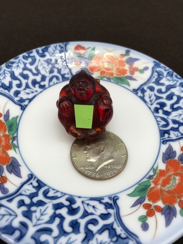 VNT japanischer durchscheinender Kunstbernstein PHALLISCHES FRUCHTBARKEITS-NETSUKE-ANHÄNGER - auffällig