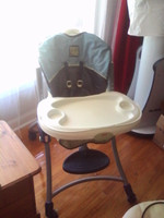 Krib,highchair,bathtub,playpads,breastfeeding and other baby itm