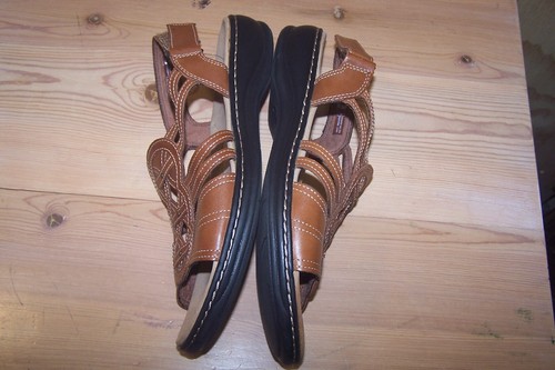 Clarks Collection Women's Brown Sandals Size 9M Hook Loop - Picture 6 of 8