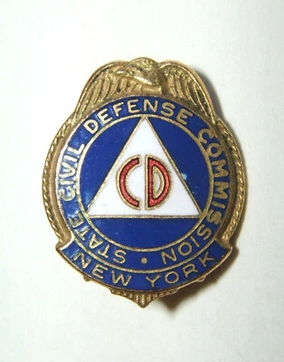 PETIT INSIGNE EPINGLETTE US " STATE CIVIL DEFENSE COMMISSION NEW YORK " - Photo 1/3