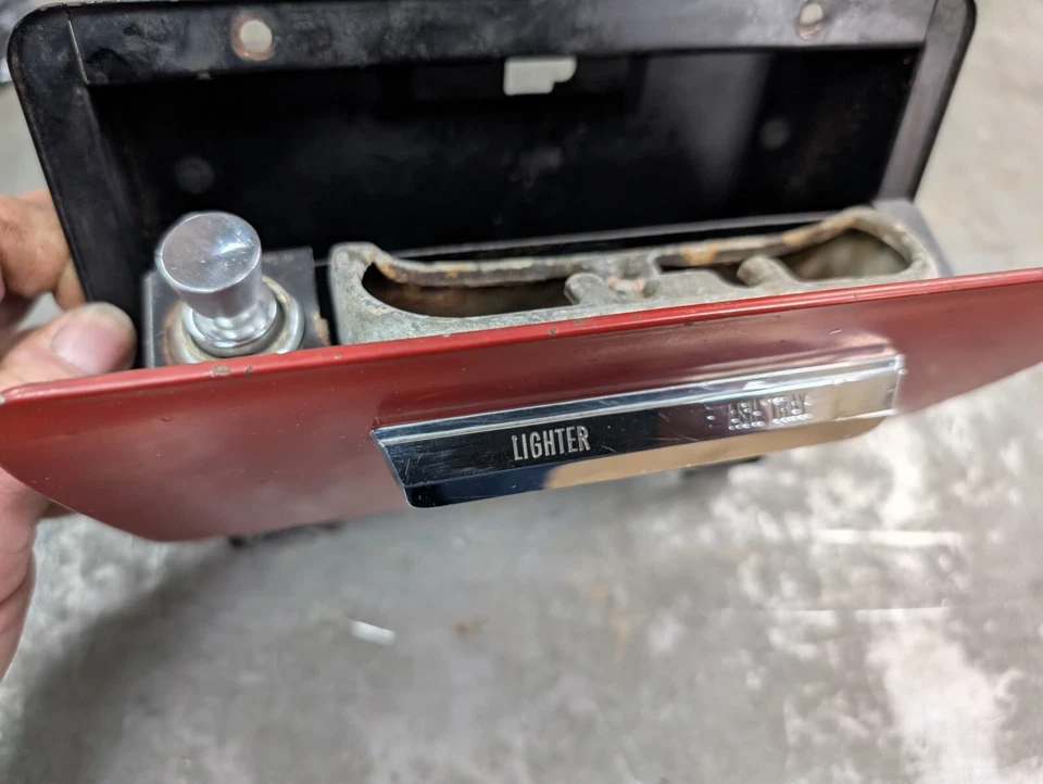 Conjunto de cenicero Buick 1963 1964 bonito tablero Wildcat Electra Lesabre Invicta Foto 4 de 4