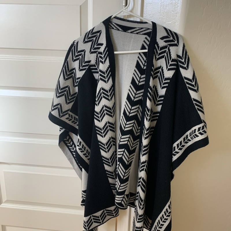 Authentic mexican poncho women medium-large black Pattern Handmade Boho