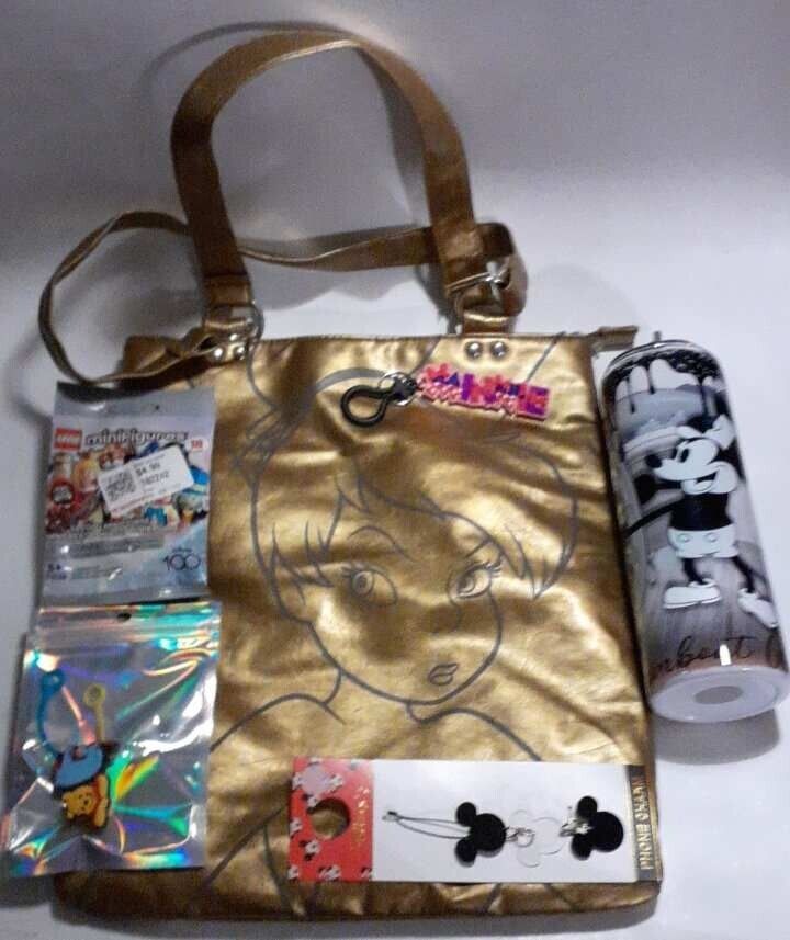 Foto 1 di 8