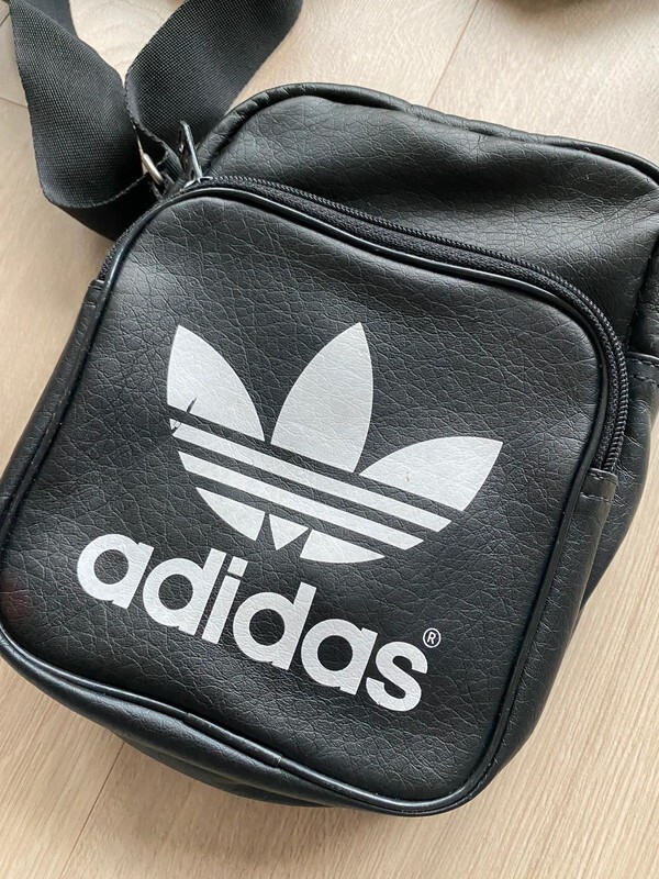 バッグ 00s old adidas archive sling bag black adidas Sling Crossbody Waist Pack Original National Black