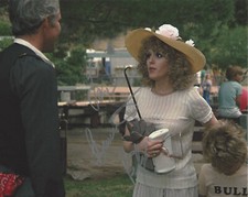 BERNADETTE PETERS SIGNED AUTHENTIC 'THE JERK' 8x10 MOVIE PHOTO C w/COA ACTRESS