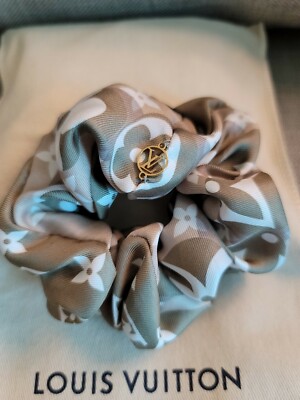 LOUIS VUITTON SCRUNCHIE HAIR ACCESSORY HAIR RIBBON GREEN  display picture 2