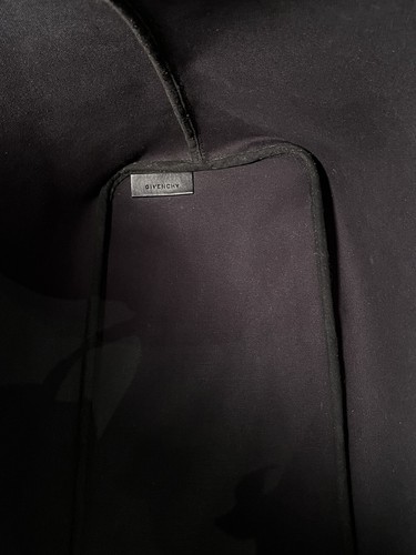BOLSO DE MANO LIMITADO ANTIGONA GRANDE ALIENTO BEBÉ LONA RECUBIERTA FLORAL GIVENCHY $2260 - Imagen 17 de 24